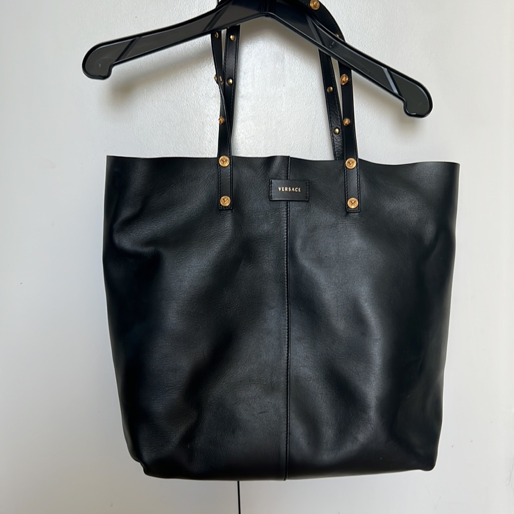Authentic versace tote bag - Picture 4 of 13